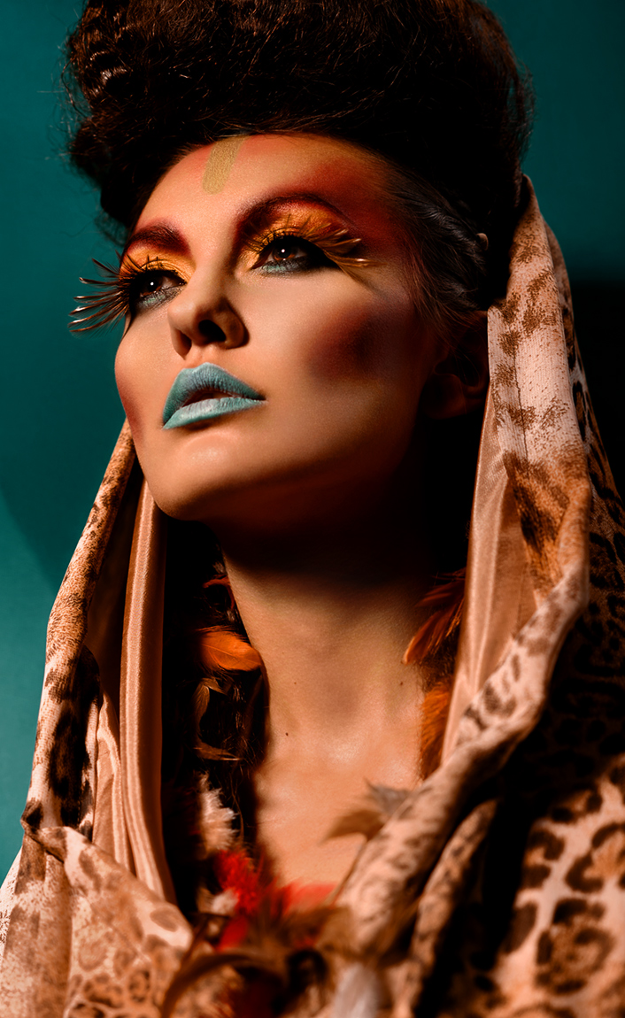 Summer Time/Make Up Trendy Magazine