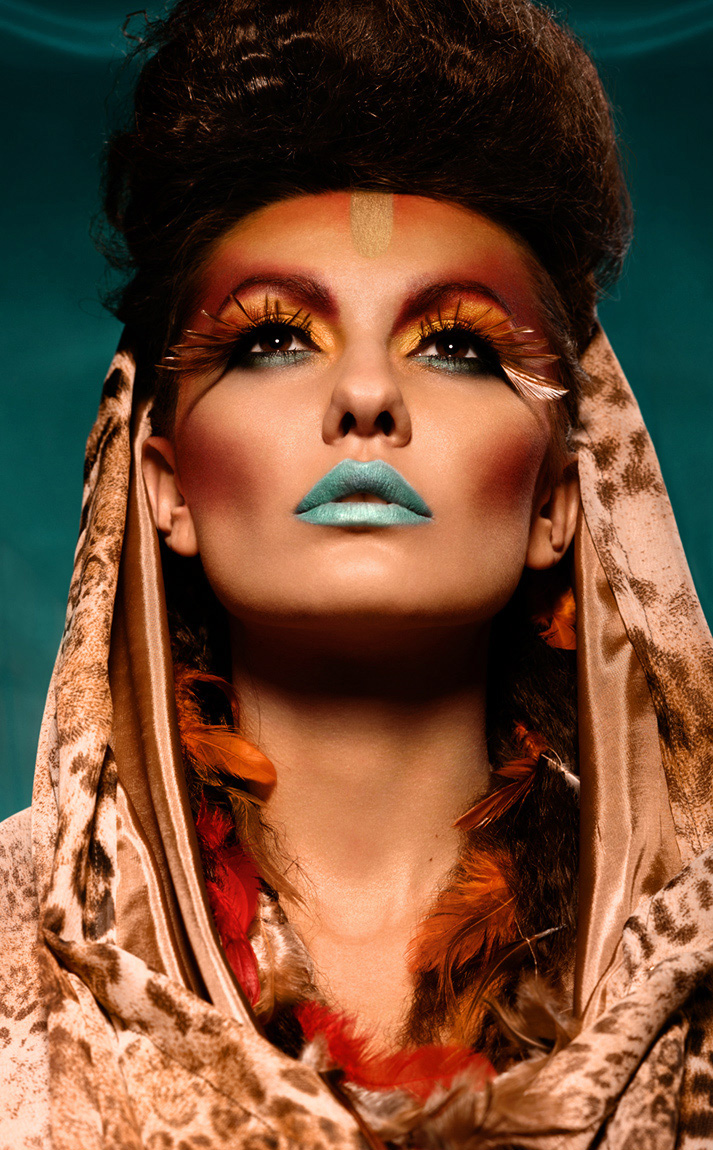 Summer Time/Make Up Trendy Magazine